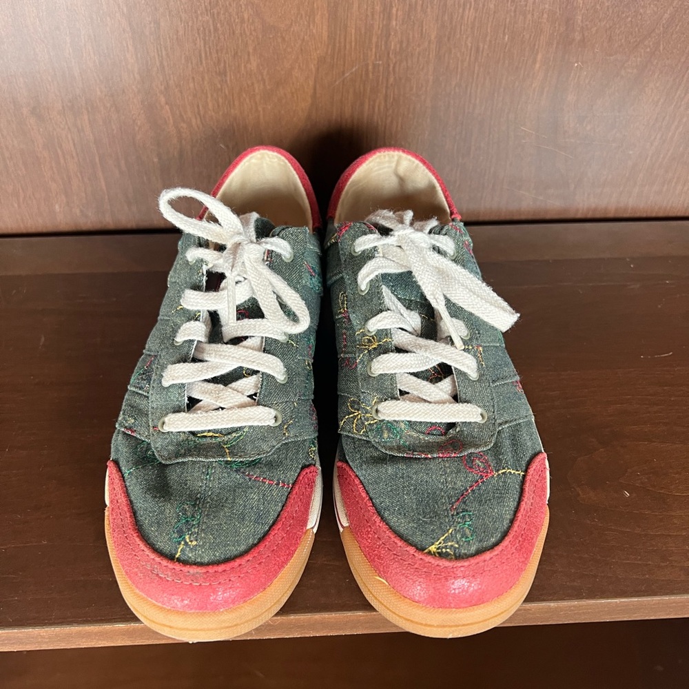 K-Swiss snickers size 8